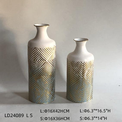 Floor Vases & Planters
