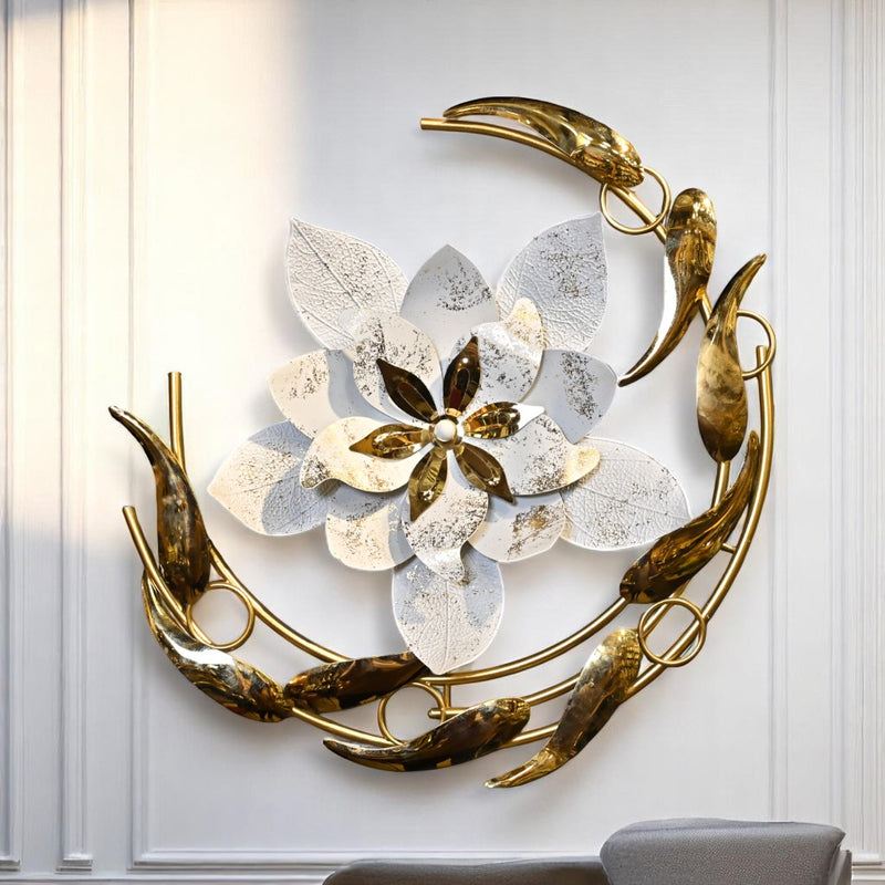Metallic Gold – Wall Motive