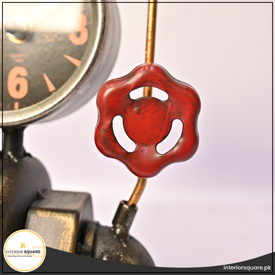 Vintage Metallic Table Clock