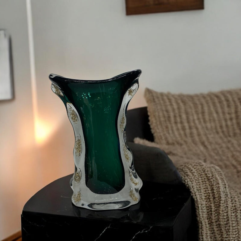 Forest Green Wave-Edge Glass Vase