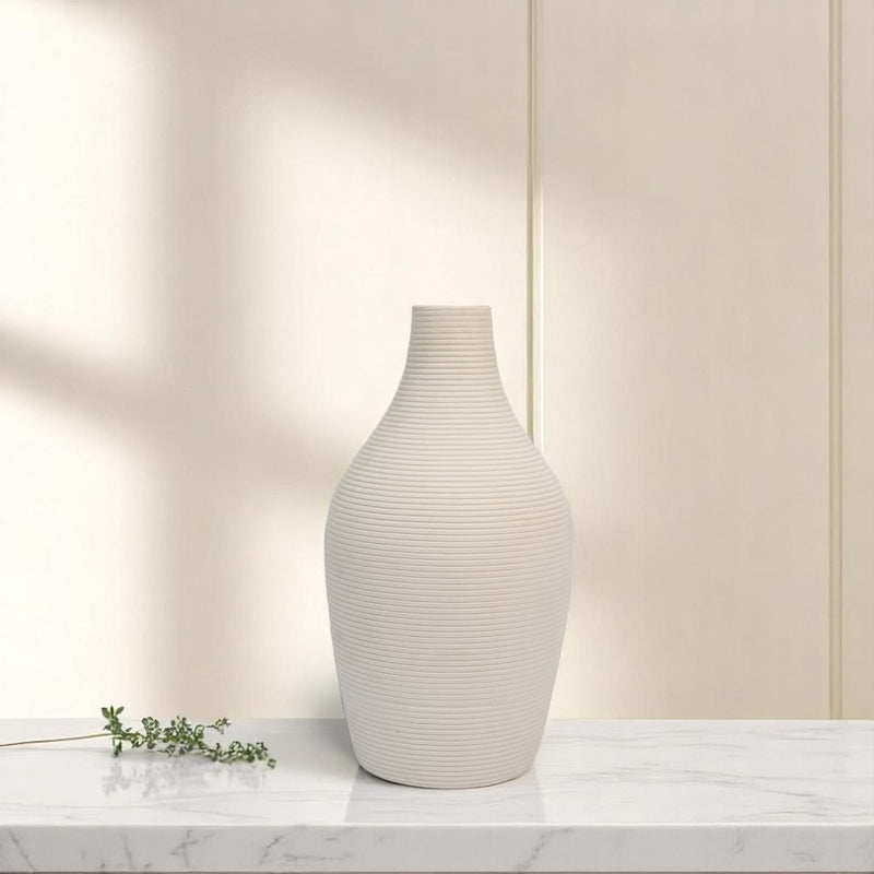 Ivory Whirl Ceramic Vase set