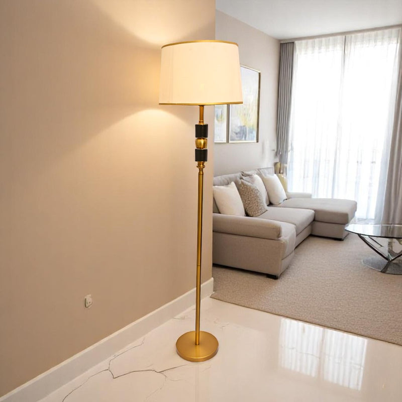 Modern Edge 64 – Matte Black Floor Lamp
