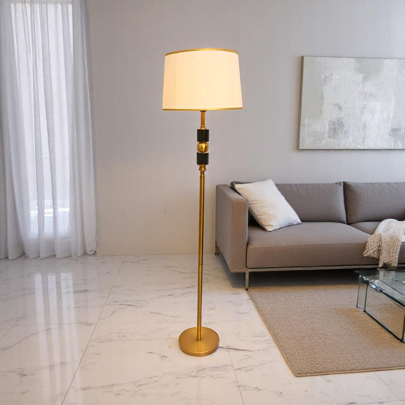 Modern Edge 64 – Matte Black Floor Lamp