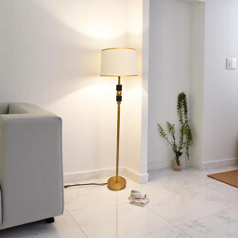 Modern Edge 64 – Matte Black Floor Lamp