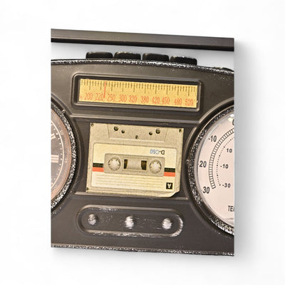 Vintage Noir Radio Table Clock