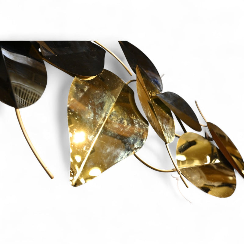 Metallic Leaf Wall Motive