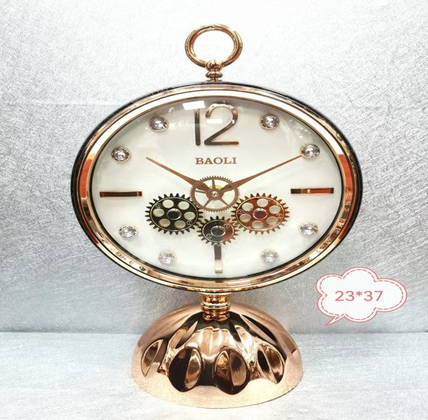 Vintage Gear Elegance Table Clock