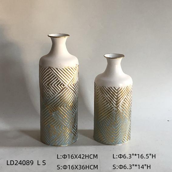 Golden Radiance Metal Vase