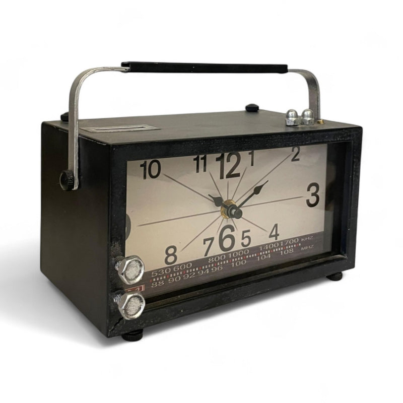 Classic Box-model Table Clock