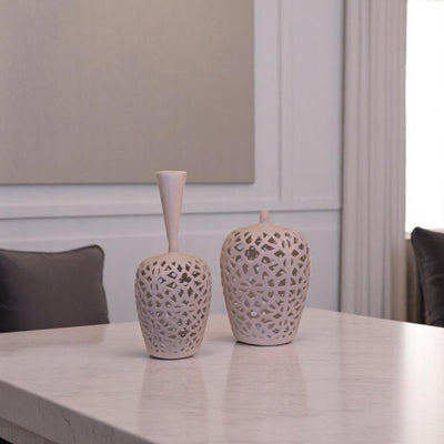 Mediocre Ginger Table Urn