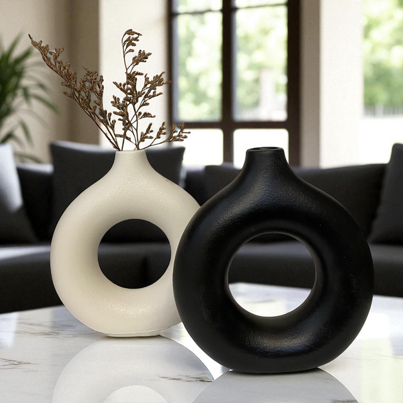 Ovalo Modern Donut Vases
