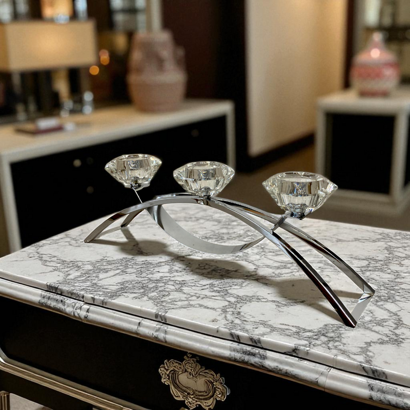 Modern Silver Candle Holder Crystal Loutus