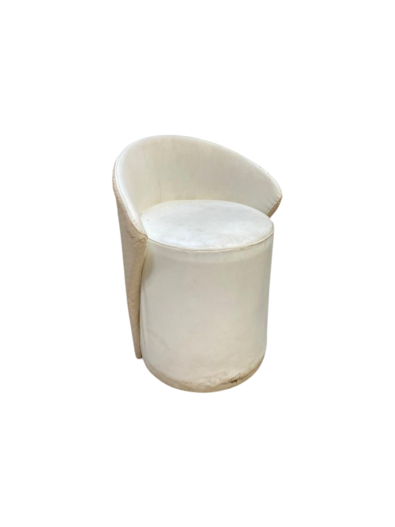 RegalEdge Modern Comfort Chair