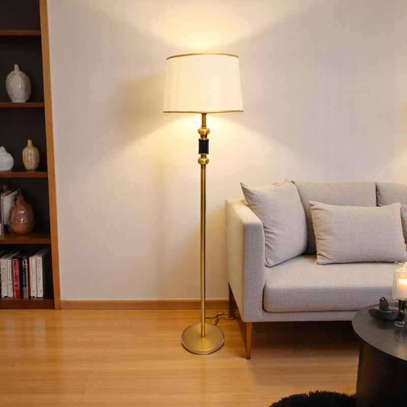 Brass line – Classic Brass Floor Lamp
