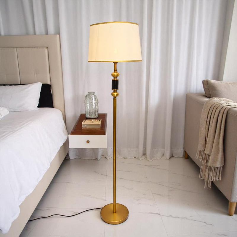 Brass line – Classic Brass Floor Lamp